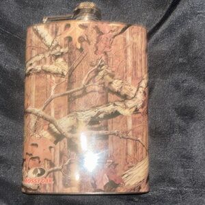 Mossy Oak Woodland Camouflage Flask